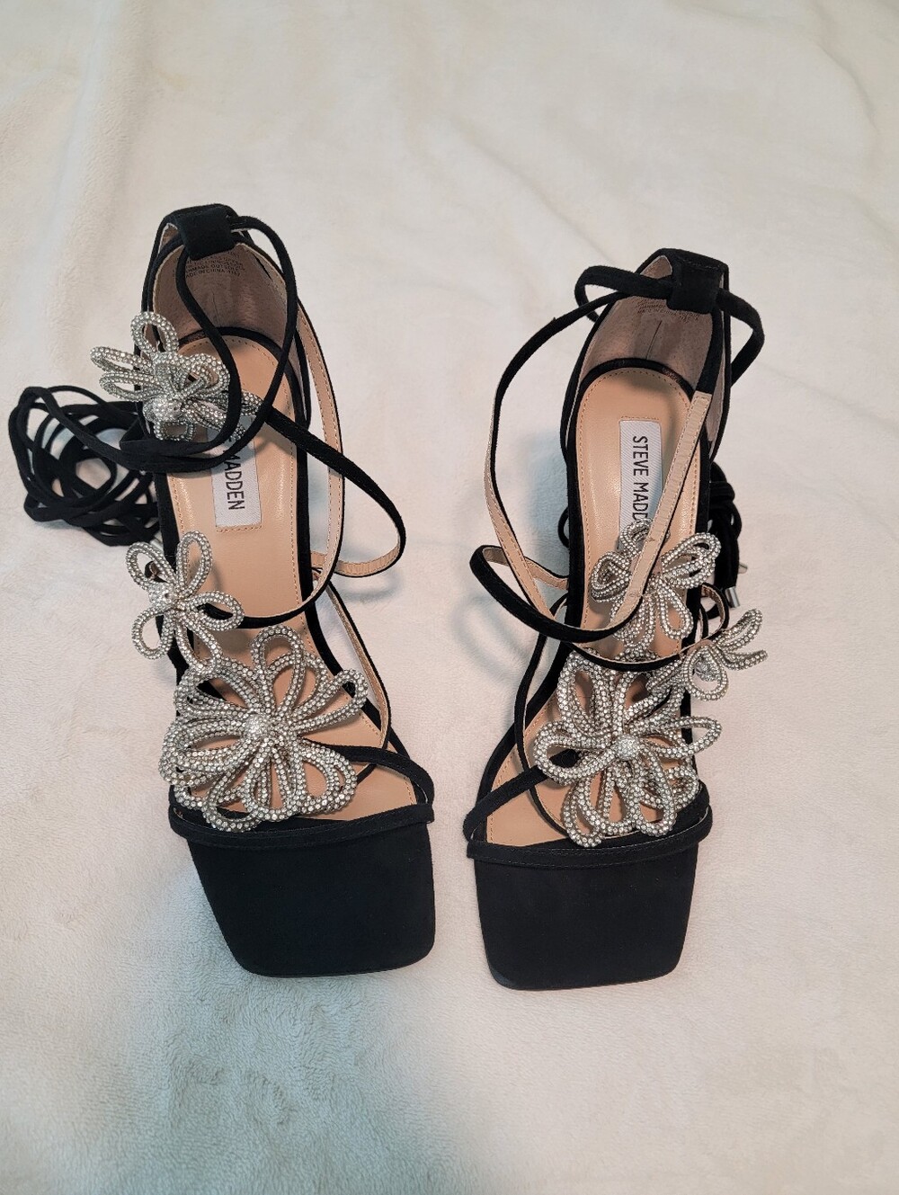 Steve Madden UNLEASHED Black Rhinestone Flower Lace-Up Heels 9.5